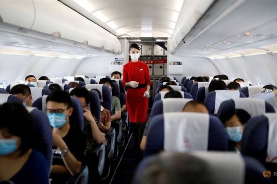 Bộ quốc phòng Mỹ tiết lộ mức độ rủi ro phơi nhiễm COVID-19 trên máy bay