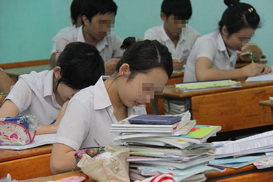 Học sinh khổ vì tài liệu học tập!