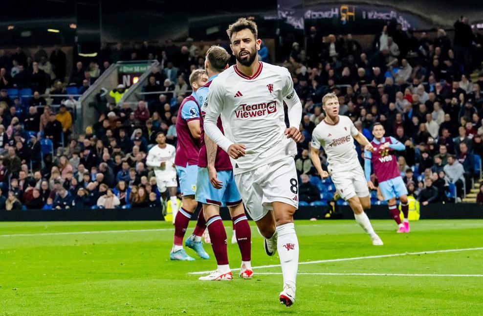 21h ngày 27/4, sân Old Trafford, MU vs Burnley: Quỷ đỏ thừa thắng xông lên