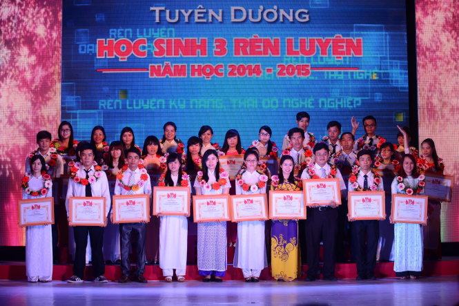 Tuyên dương 31 học sinh 3 rèn luyện