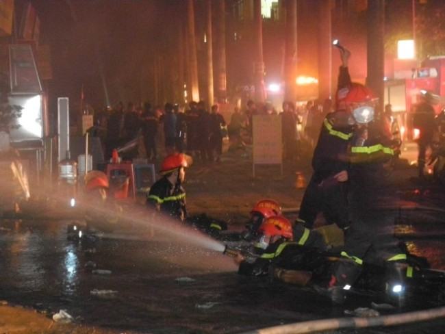 Kiên quyết đình chỉ các cơ sở không đảm bảo phòng cháy