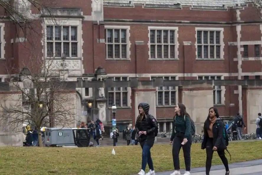 Mỹ yêu cầu sinh viên quốc tế về nước: Chuyển trường hoặc bị trục xuất