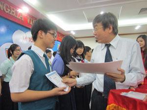 64 thí sinh xuất sắc đạt giải TOEFL Junior Challenge 2013