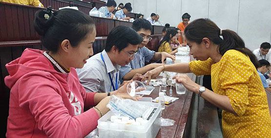 Bồi dưỡng phương pháp thực nghiệm cho giáo viên hóa