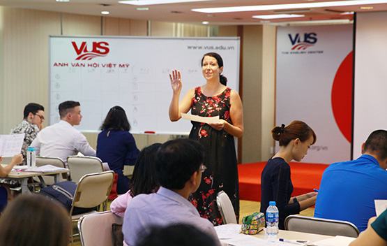 Giáo viên học “bí quyết” dạy tiếng Anh học thuật