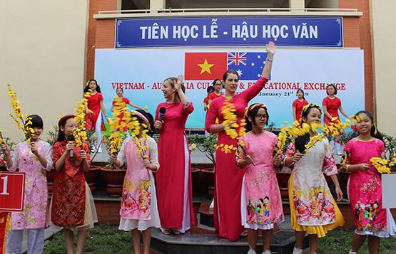 Giao lưu văn hóa Việt – Úc