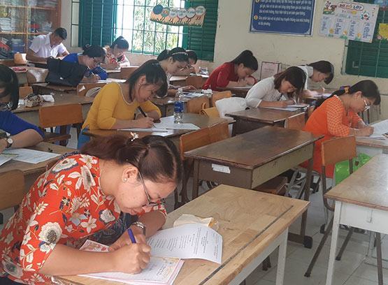 Tưng bừng ngày hội “Nét bút người đưa đò”