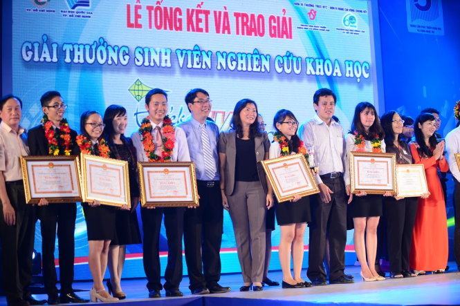 Giải thưởng Euréka năm 2015: Nhóm sinh viên ĐH KHTN TP.HCM đoạt giải đặc biệt