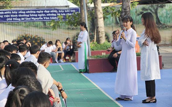 Truyền thông về phòng, chống HIV/AIDS