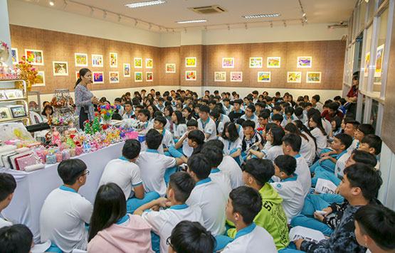 “Chiến tranh trong mắt em”