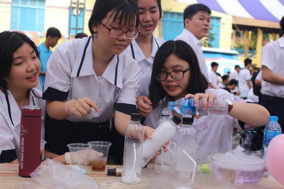 Học sinh tập khởi nghiệp