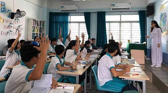 Học sinh trải nghiệm làm… giáo viên