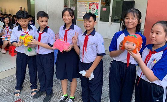 Hội thu heo đất chia sẻ yêu thương