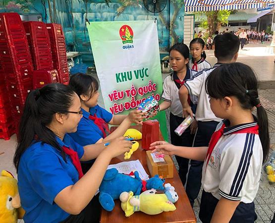 Thiếu nhi Q.5 hăng hái làm theo lời Bác