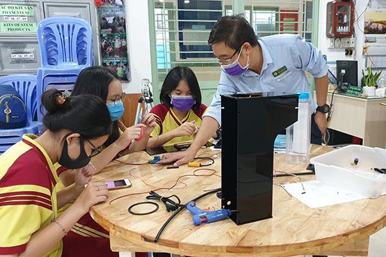 Đưa doanh nghiệp vào nhà trường phổ thông