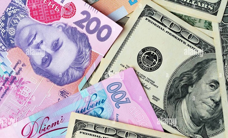 Ukraina phá giá tiền tệ quốc gia