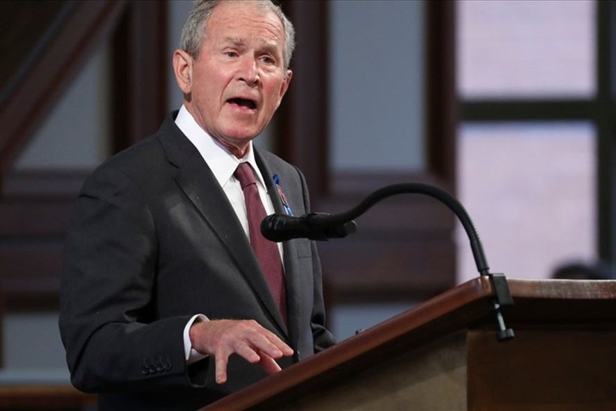 Người nổi tiếng đầu tiên của đảng Cộng hòa chúc mừng ông Biden