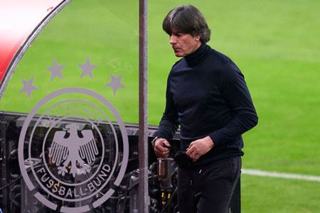 DFB mở ‘phiên điều trần’, Joachim Low có thể mất ghế