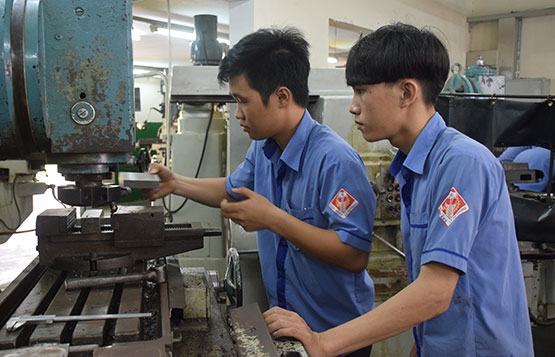 Biên soạn giáo trình học nghề thân thiện với môi trường