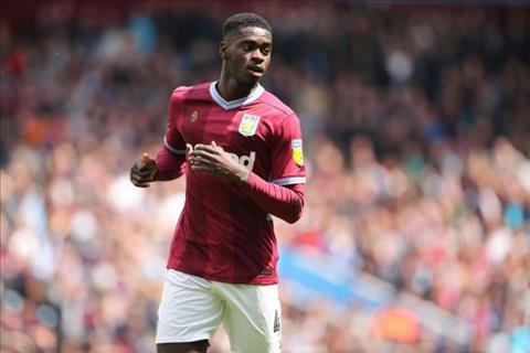 Axel Tuanzebe lên tiếng về tương lai ở MU