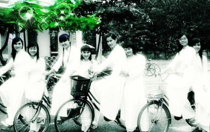 8/3, lớp mình rộn rã từ hôm nay