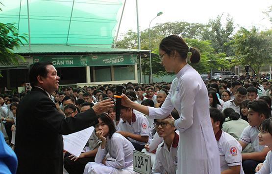 Tuyên truyền phòng chống bạo lực học đường cho học viên