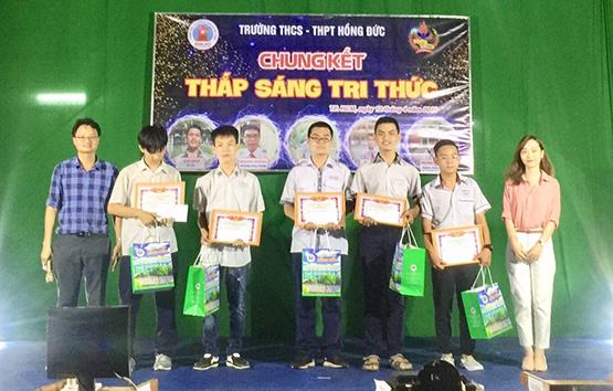 Ấn tượng với cuộc thi “Thắp sáng tri thức”