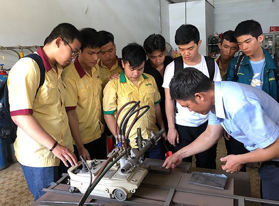 HOTEC tuyển sinh 2.130 chỉ tiêu