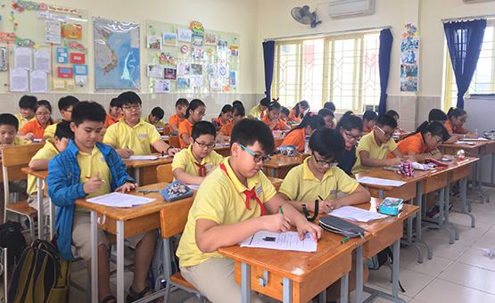 Gần 500 HS tiểu học thi hùng biện tiếng Anh