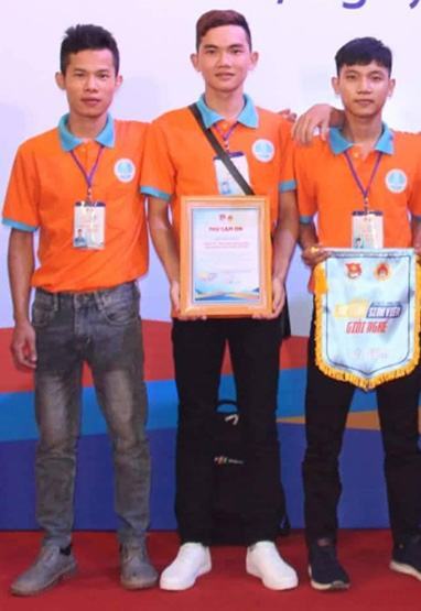 Học cắt gọt, “rinh” giải thưởng nghề hàn