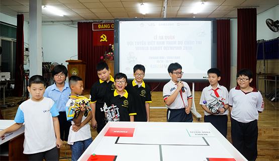 Học sinh Việt Nam tham gia Cuộc thi Robot quốc tế