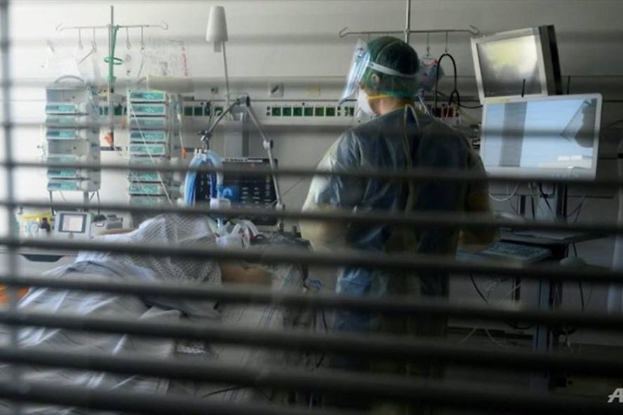 Châu Âu ghi nhận dấu mốc mới về đại dịch COVID-19