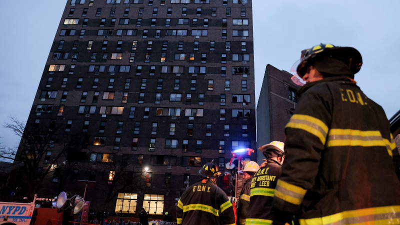 9 trẻ em thiệt mạng trong vụ cháy chung cư New York