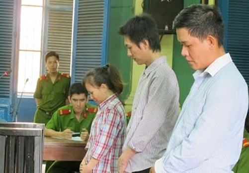 29 năm tù cho nhóm giả danh công an lừa đảo qua điện thoại