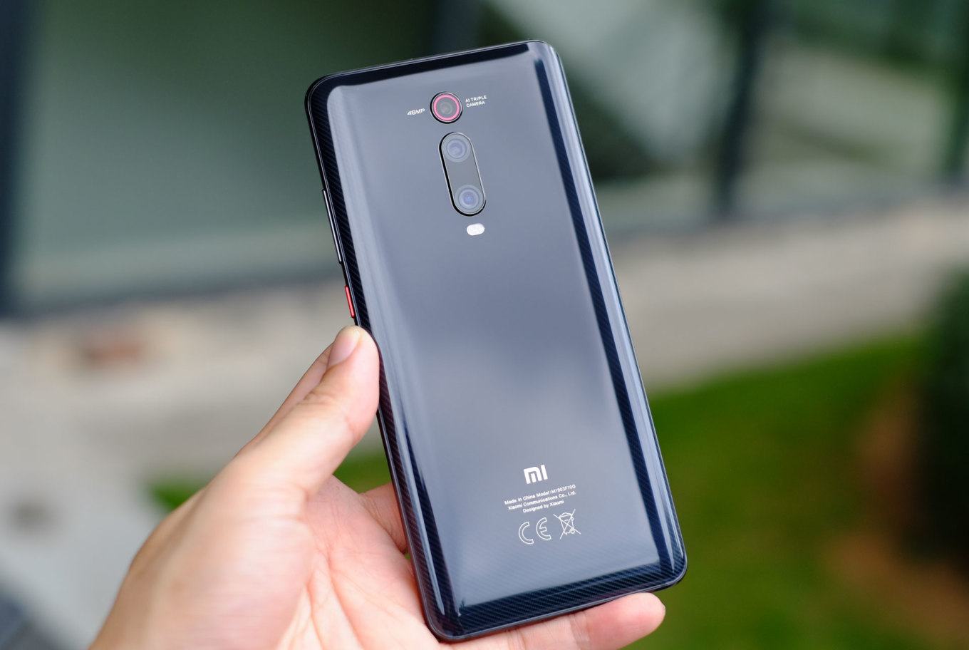 Xiaomi Mi 9T - smartphone viền siêu mỏng giá dưới 10 triệu đồng