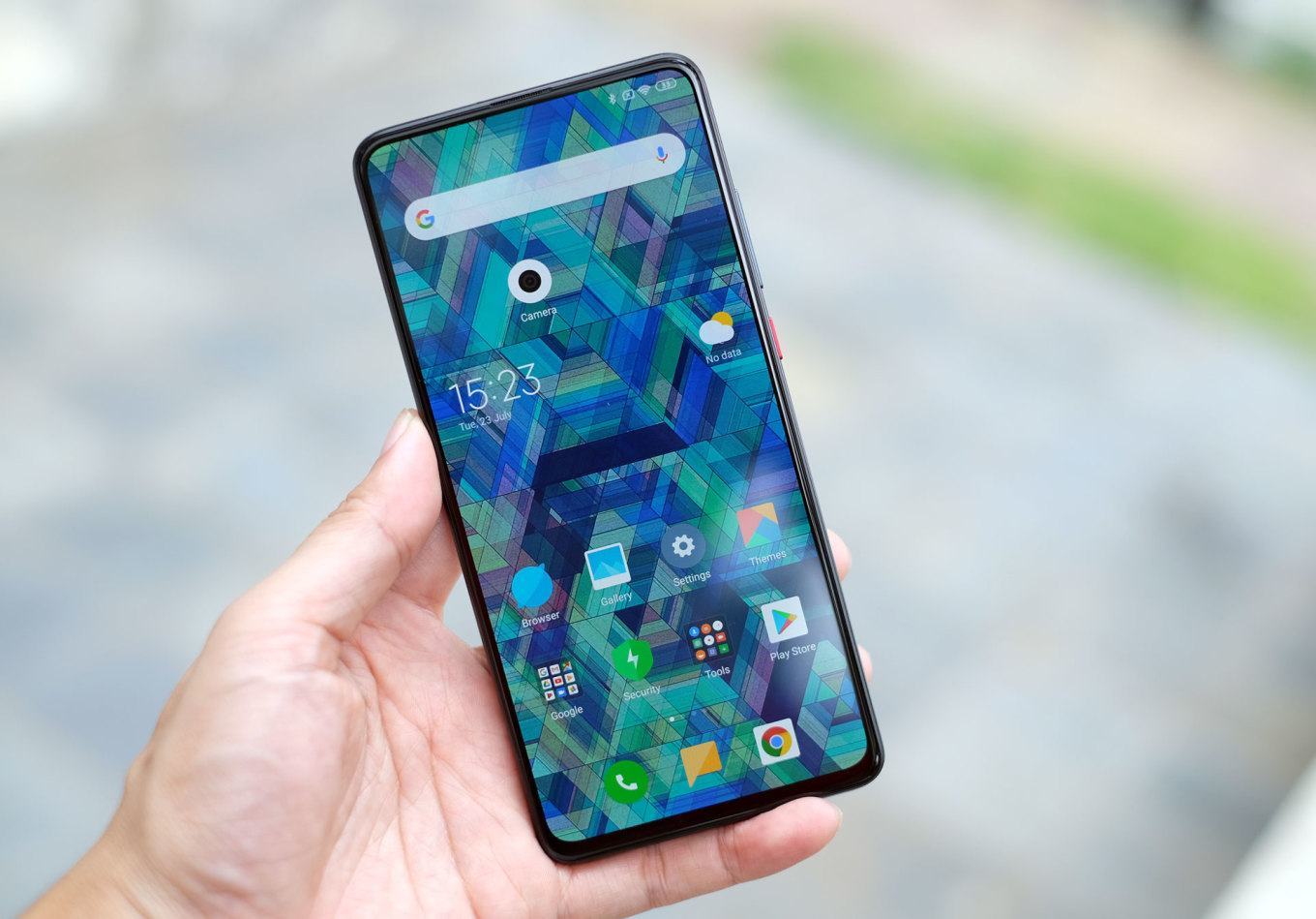 Xiaomi Mi 9T - smartphone viền siêu mỏng giá dưới 10 triệu đồng