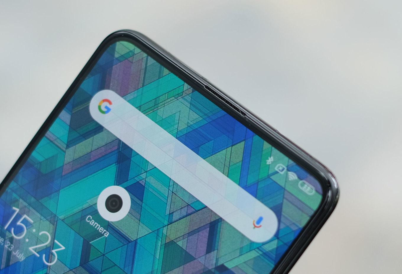 Xiaomi Mi 9T - smartphone viền siêu mỏng giá dưới 10 triệu đồng