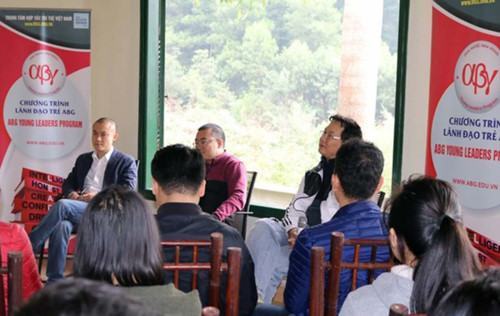 30 suất học bổng phát triển lãnh đạo trẻ