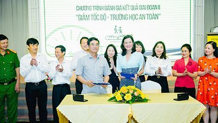 “Giảm tốc độ – Trường học an toàn”