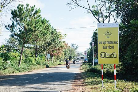 “Giảm tốc độ, trường học an toàn” hướng đến bảo vệ học sinh