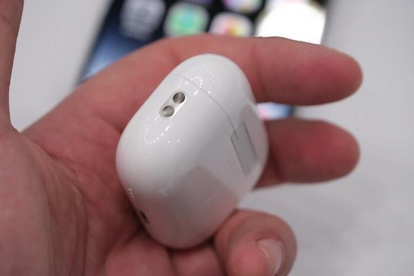 AirPods Pro 2: Khử ồn tốt hơn, chưa hỗ trợ âm thanh chất lượng cao, giá 249 USD