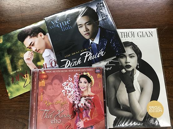 Album truyền thống “vượt khó” trở lại