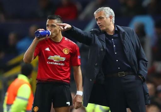 Alexis Sanchez đổ lỗi Mourinho khiến sự nghiệp thê thảm ở MU