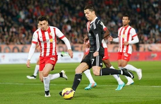 Almeria 1-4 Real Madrid: CR7 có cú đúp, nhưng Iker sáng nhất