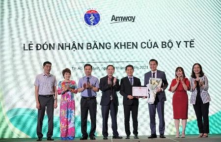 Amway Việt Nam tự hào lần thứ 2 đón nhận bằng khen của Bộ Y tế