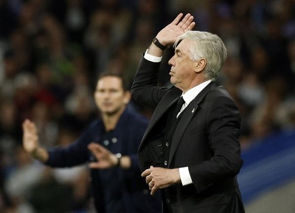 Ancelotti cảnh báo cầu thủ Real sau trận thắng Chelsea