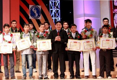 Tuyên dương các sản phẩm tiêu biểu của thanh niên 2015