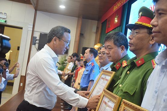 TP.HCM: Phấn đấu kéo giảm tai nạn giao thông