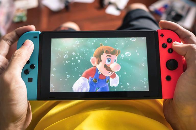 Apple sẵn sàng đối đầu với Nintendo Switch