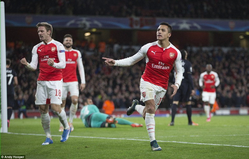 Arsenal 3-0 Dinamo Zagreb: Lúc khó, có… Sanchez!